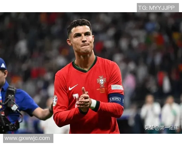 欧洲最冷足球球星揭秘 他们如何在寒冷中迎战挑战与荣耀